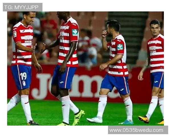 足球明星挑战极限穿上最丑鞋子展现独特风格与个性